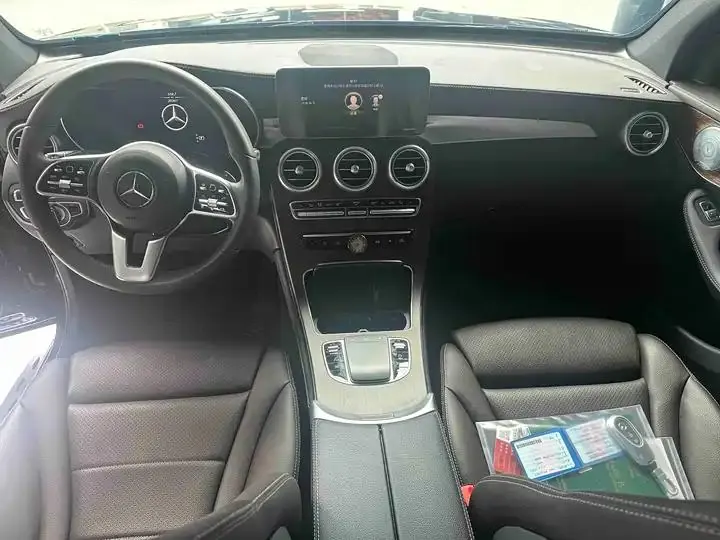 Mercedes Benz GLC 2021 model, GLC 300 L 4MATIC Sport version 4