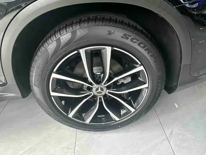 Mercedes Benz GLC 2021 model, GLC 300 L 4MATIC Sport version 7