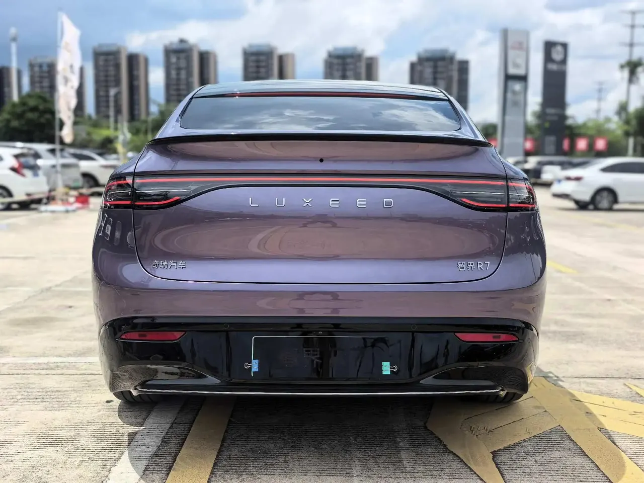 Intellectual 2024 R 7 667km Max automatic gear 7
