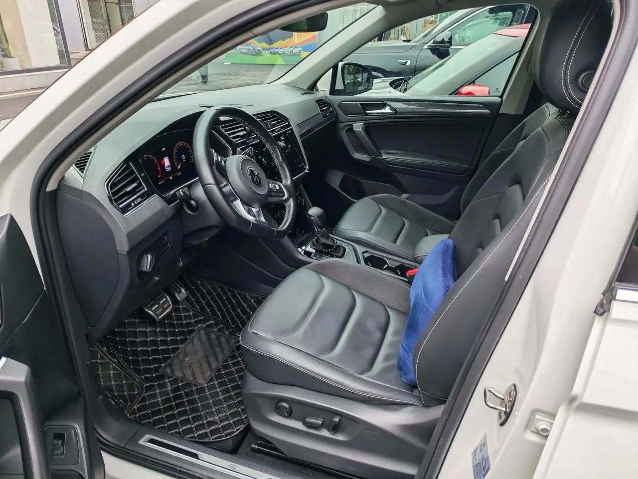 Touang L 2021, 330 TSI, Automatic, Two‑Wheel Drive, R-Line Prestige Edition 4