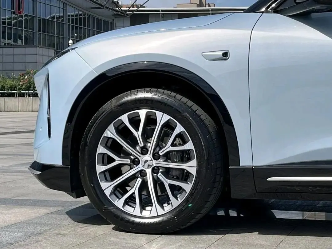 NIO 2025 ES6 75kWh automatic transmission 9