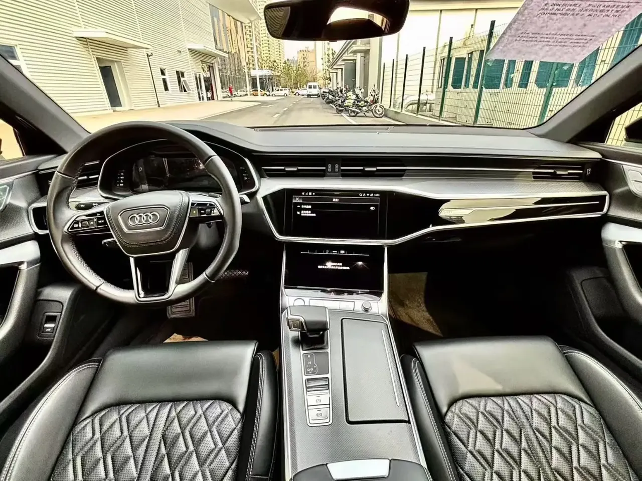 Audi 2025 A6L 2.0TFSI 45TFSI Prestige Dynamic Edition, Automatic 3