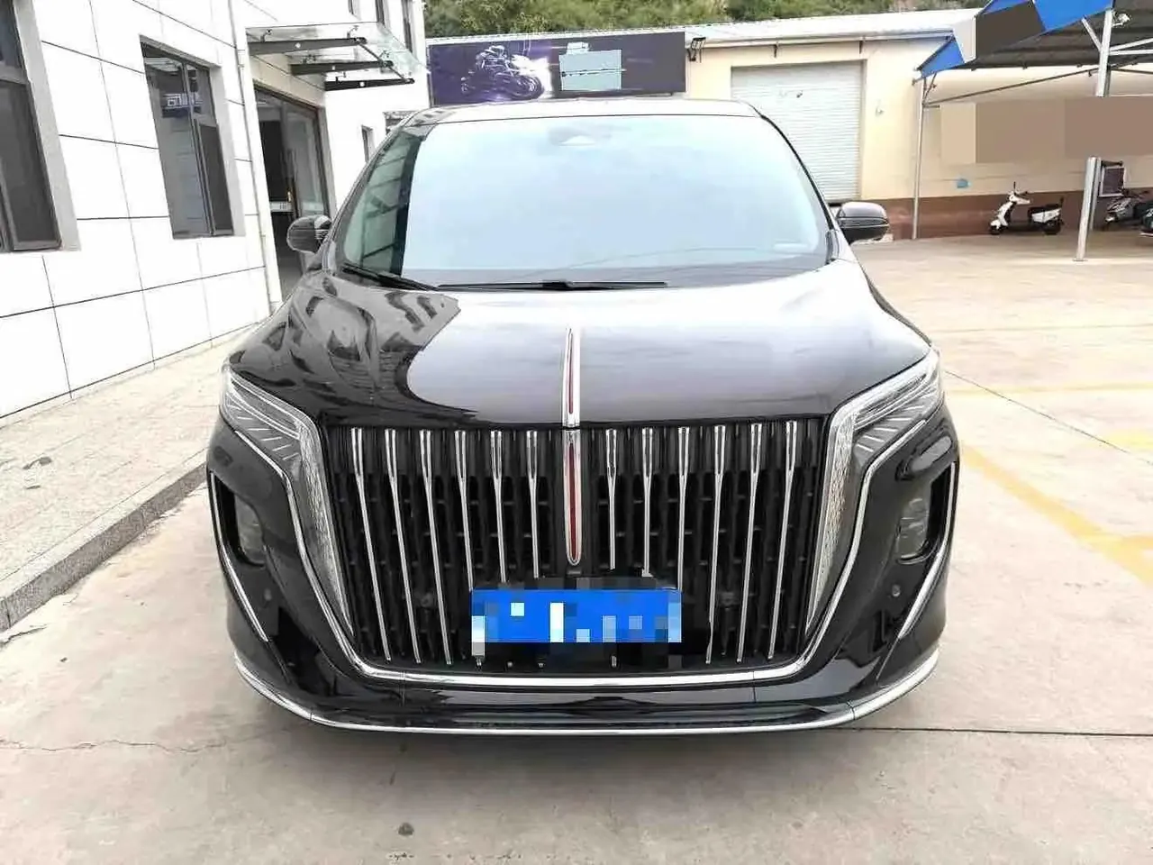 HongQi HQ9 2023 2.0T Zhilian Flag Edition 10