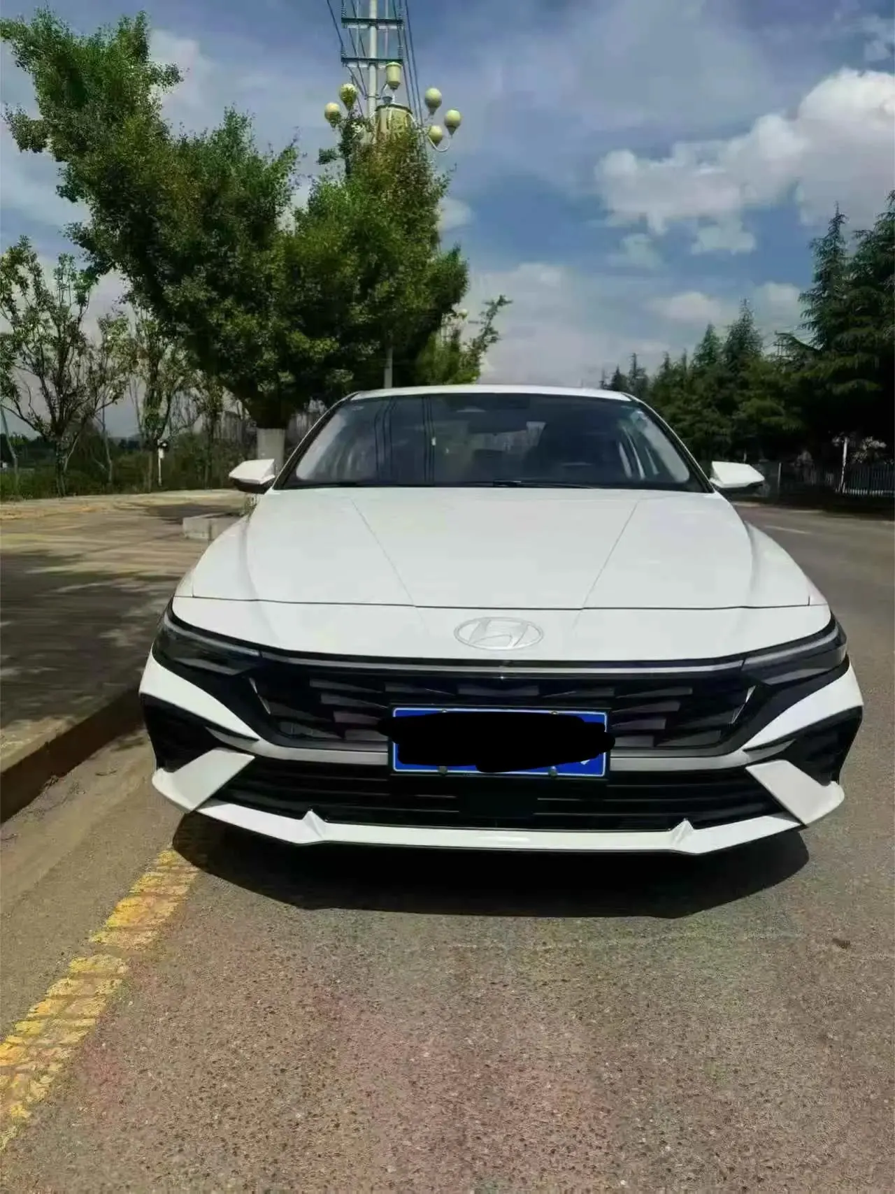 Elantra 2023 1.5L CVT LUX Prestige Edition 2