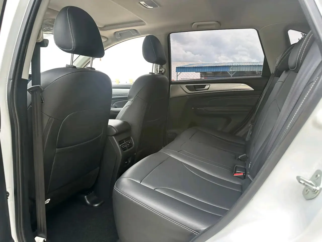 Haval M6 2021 PLUS 1.5T DCT Deluxe Zhilian 11