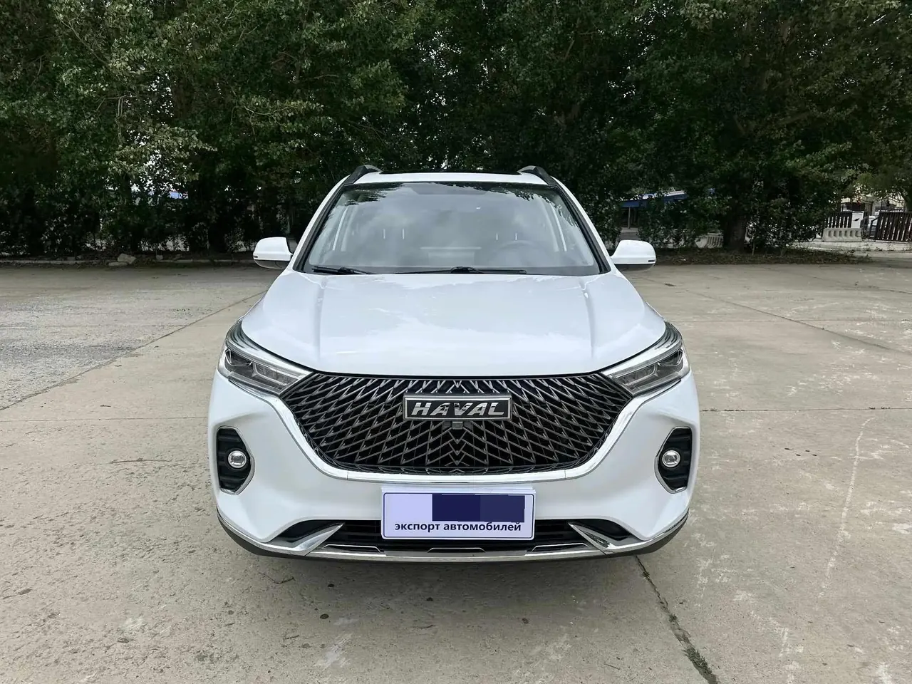 Haval M6 2021 PLUS 1.5T DCT Deluxe Zhilian 2