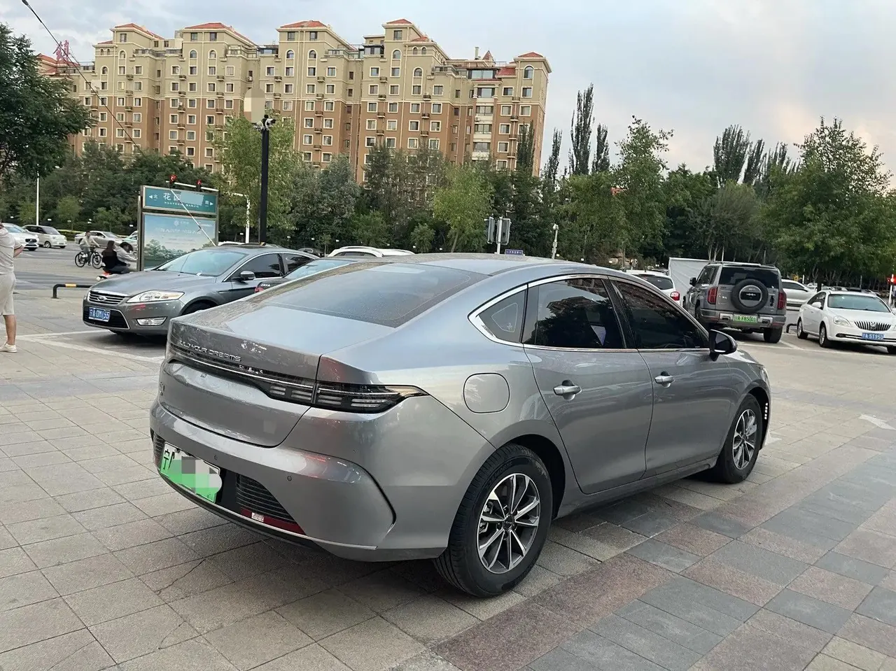 BYD 2023 Destroyer 05 DM-i 1.5 CVT 55KM Champion Edition Prestige Automatic 2