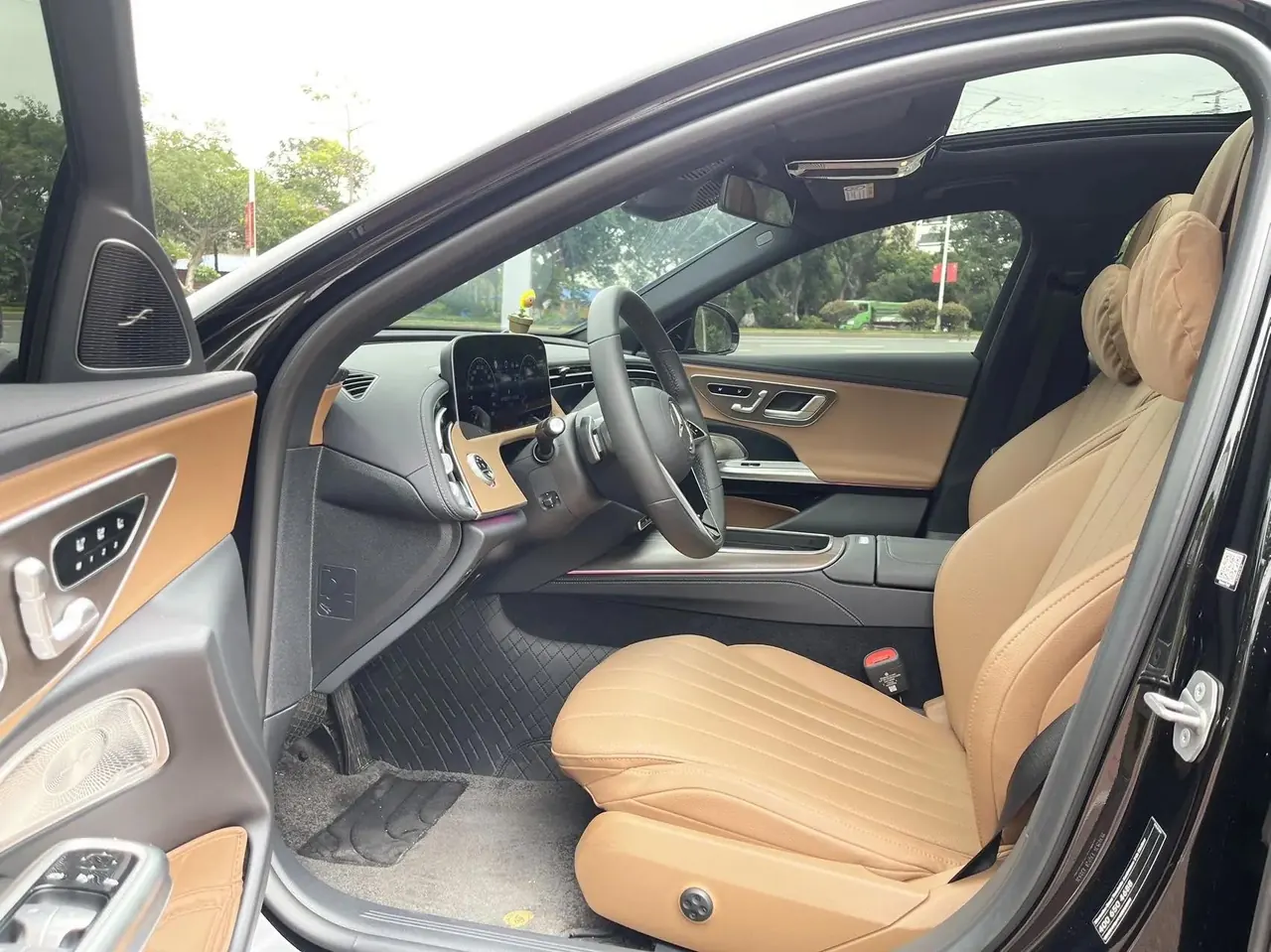 Mercedes Benz E-Class 2025 Model E 300 L 48V 2.0T Luxury Automatic 4