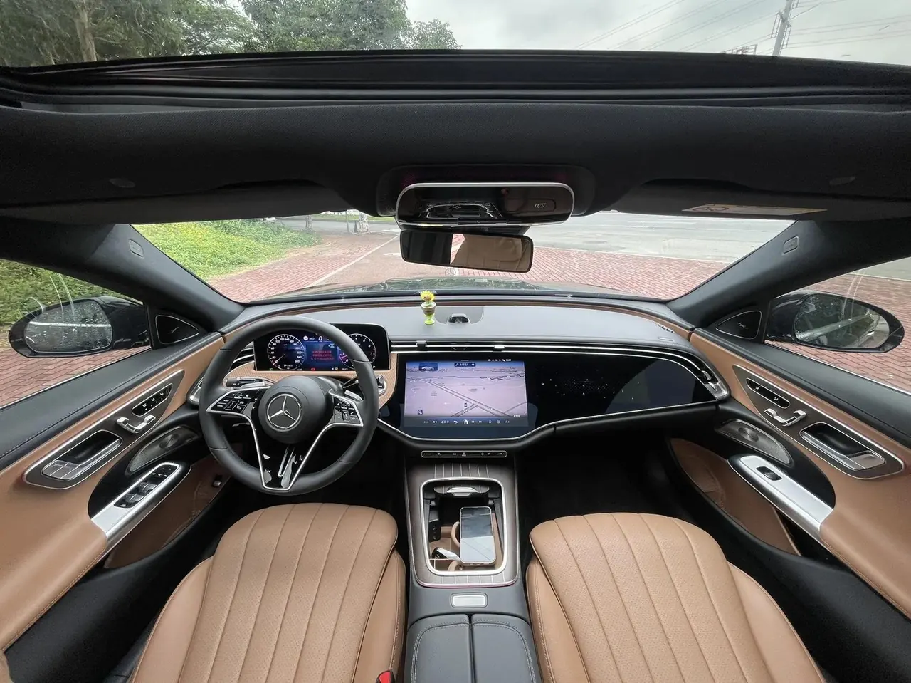 Mercedes Benz E-Class 2025 Model E 300 L 48V 2.0T Luxury Automatic 5