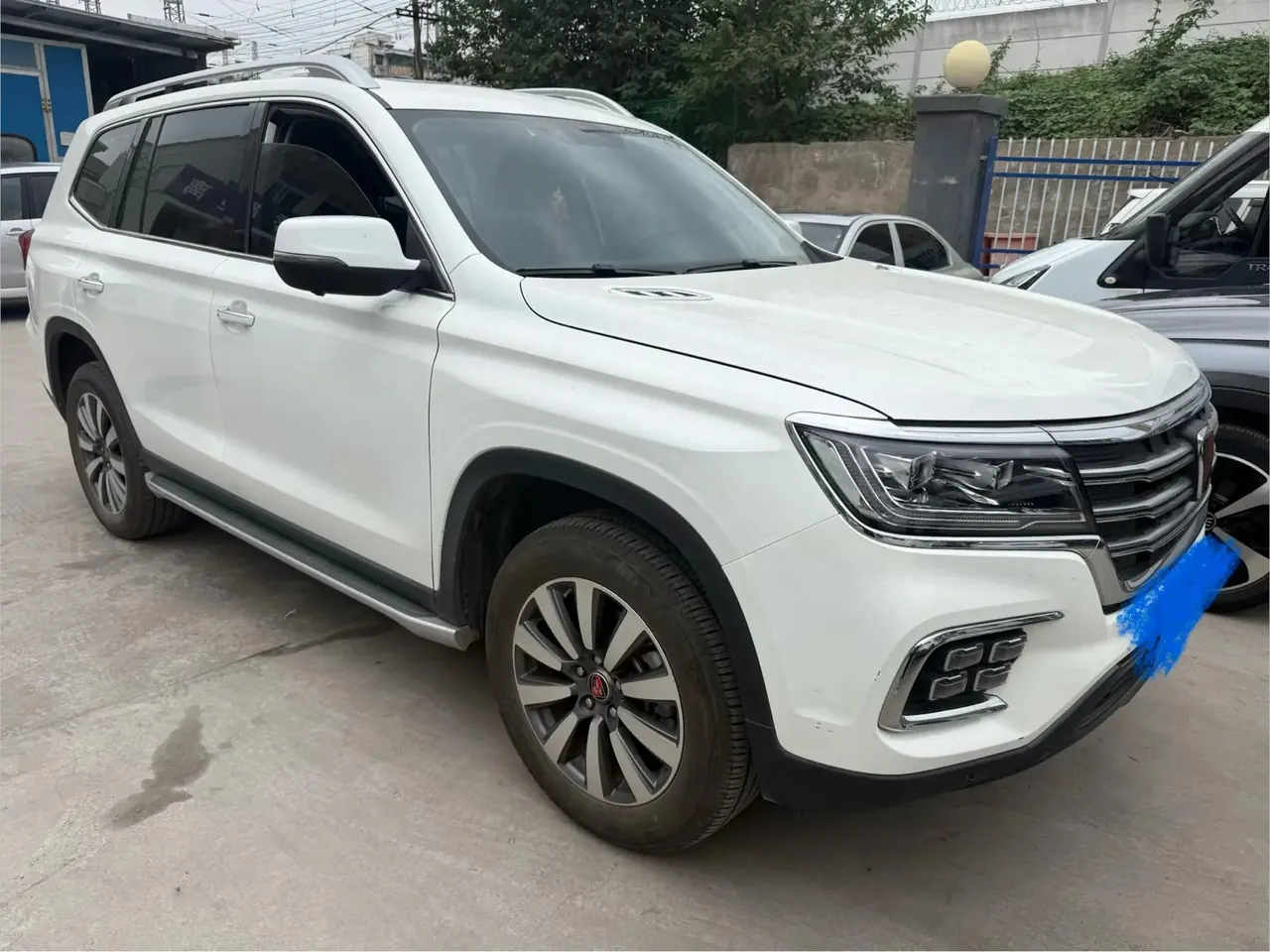 Roewe RX8 2019 30T intelligent network two-wheel drive super flagship edition 2