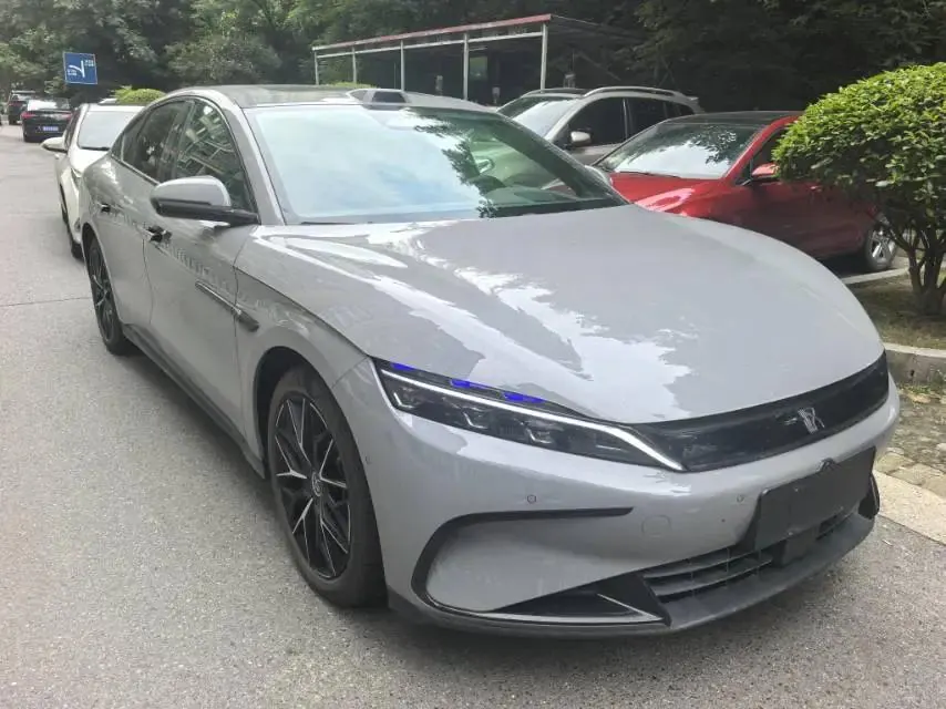 BYD 2025 Han DM-i 1.5T Stepless 125KM Honorable Automatic Gear 2