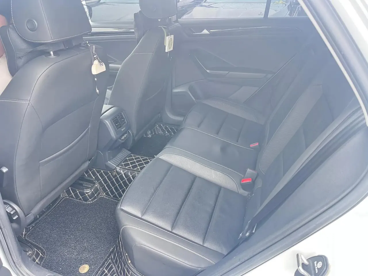 T-ROC Tange 2020 280TSI DSG Two-Drive Comfort Model 4