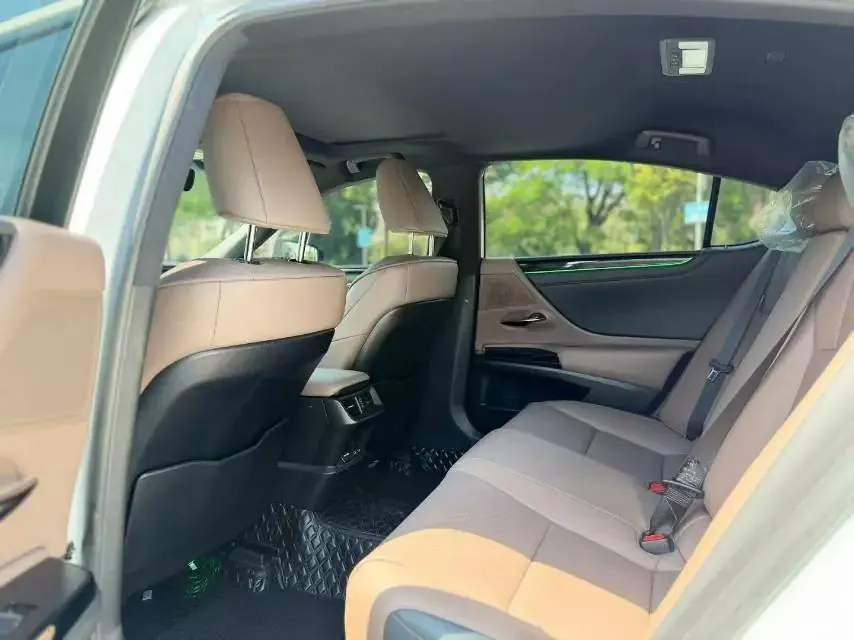 Lexus ES (Imported) 2024 ES200 2.0 Stepless Edition Automatic Gear 3