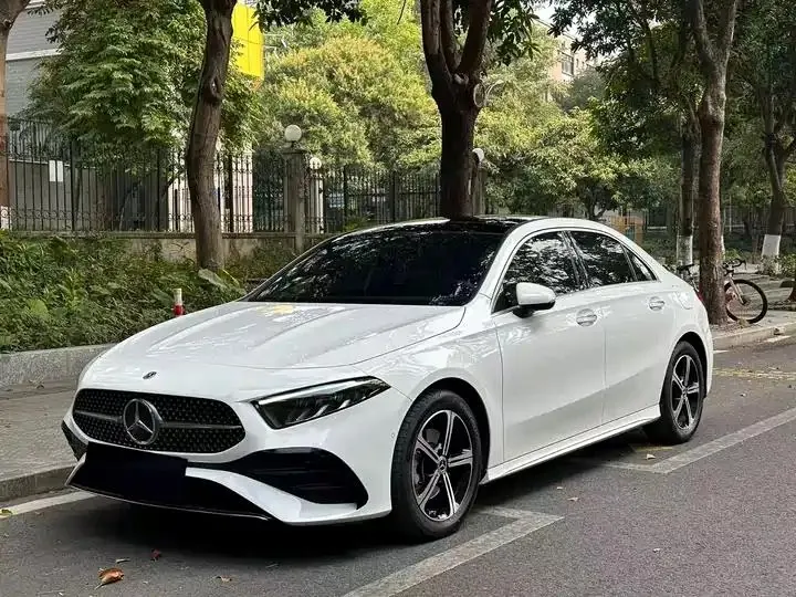 Mercedes Benz Class A 2023 A 200 L Fashion - View 1