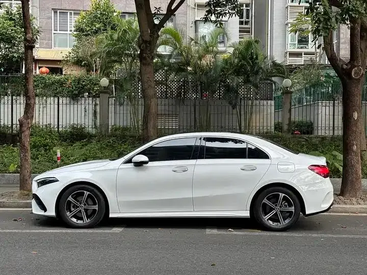 Mercedes Benz Class A 2023 A 200 L Fashion 16
