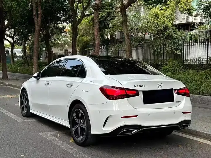 Mercedes Benz Class A 2023 A 200 L Fashion 17