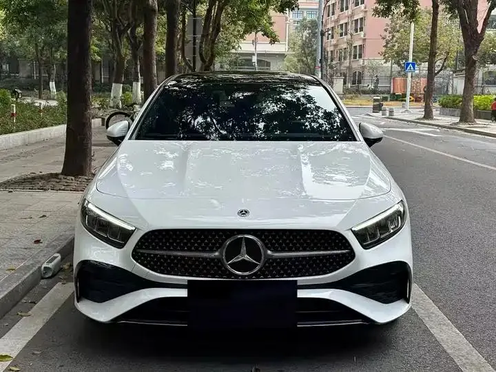 Mercedes Benz Class A 2023 A 200 L Fashion 2