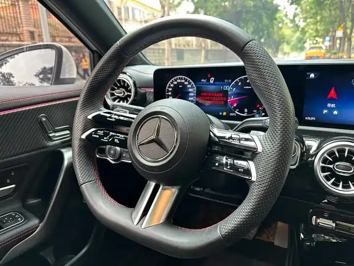 Mercedes Benz Class A 2023 A 200 L Fashion 4