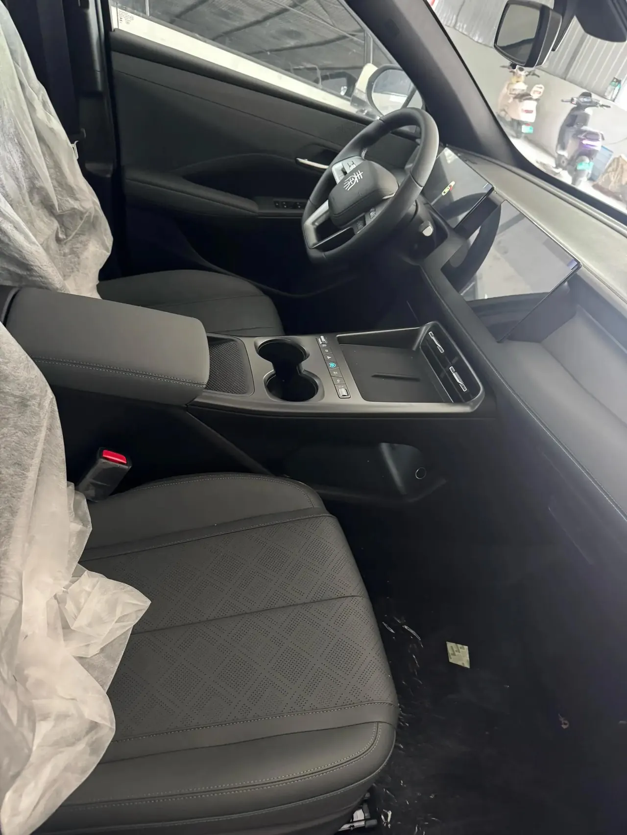 BYD 2026 Qin PLUS DM-i 1.5 stepless 128KM aggressive automatic gear 4