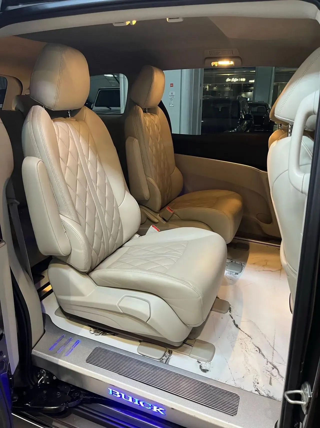 Buick GL8 2023 Model Land Business Class 652T Smart Enjoyment Version 6