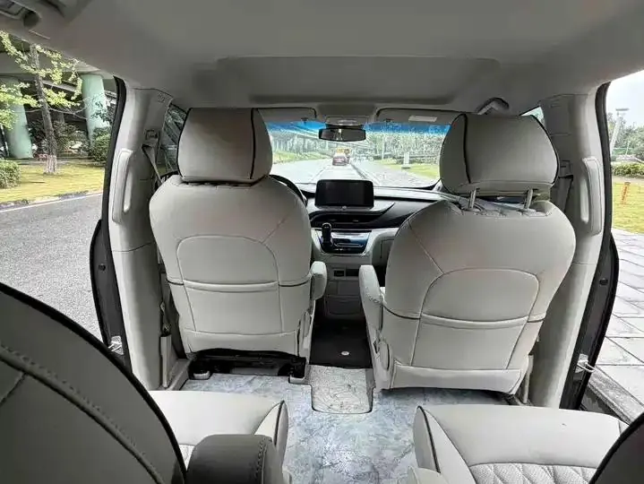 Buick GL8 2020 Land Business Class 652T Comfort Model 8