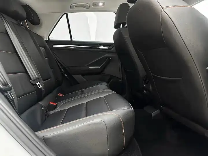 T-ROC 2022 280TSI DSG Front-Wheel Drive Comfort PLUS 22