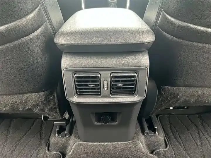 Wildlander 2023, 2.0L CVT, Two-Wheel Drive, Leading Edition 29