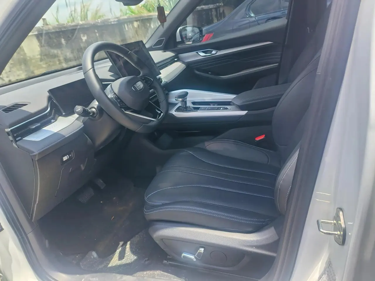 Geely 2025 Xingrui 1.5TD Oriental Yao Kunlun Edition Automatic 2