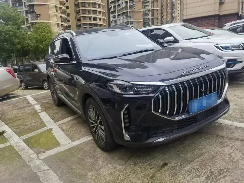Jetour X70 PLUS 2023 1.6T DCT Strong 7 4