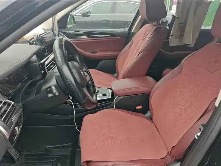 BMW X3 2023 xDrive25i M sports suit 4