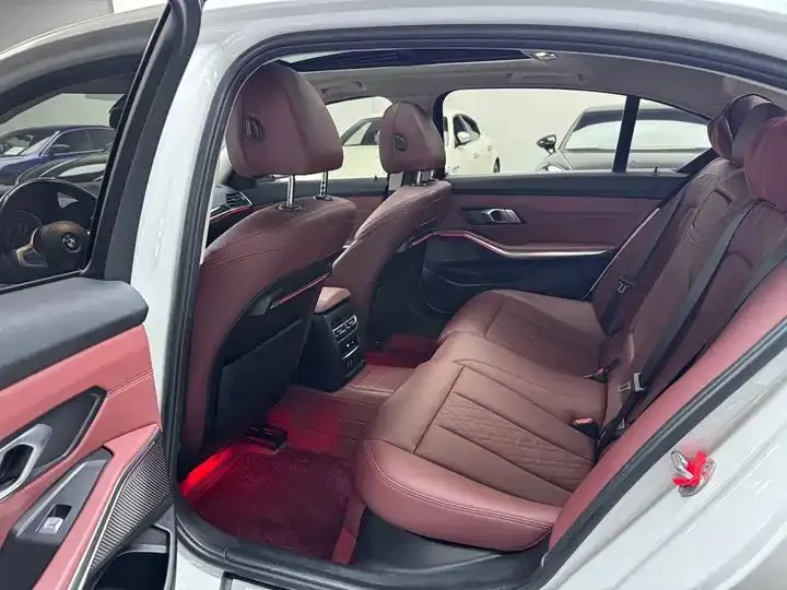 BMW 3 Series 2022 320Li M Sports Suit 10