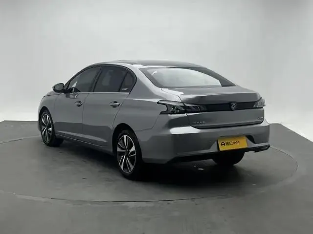 Peugeot 408 2022 1.6T Light Edition 2