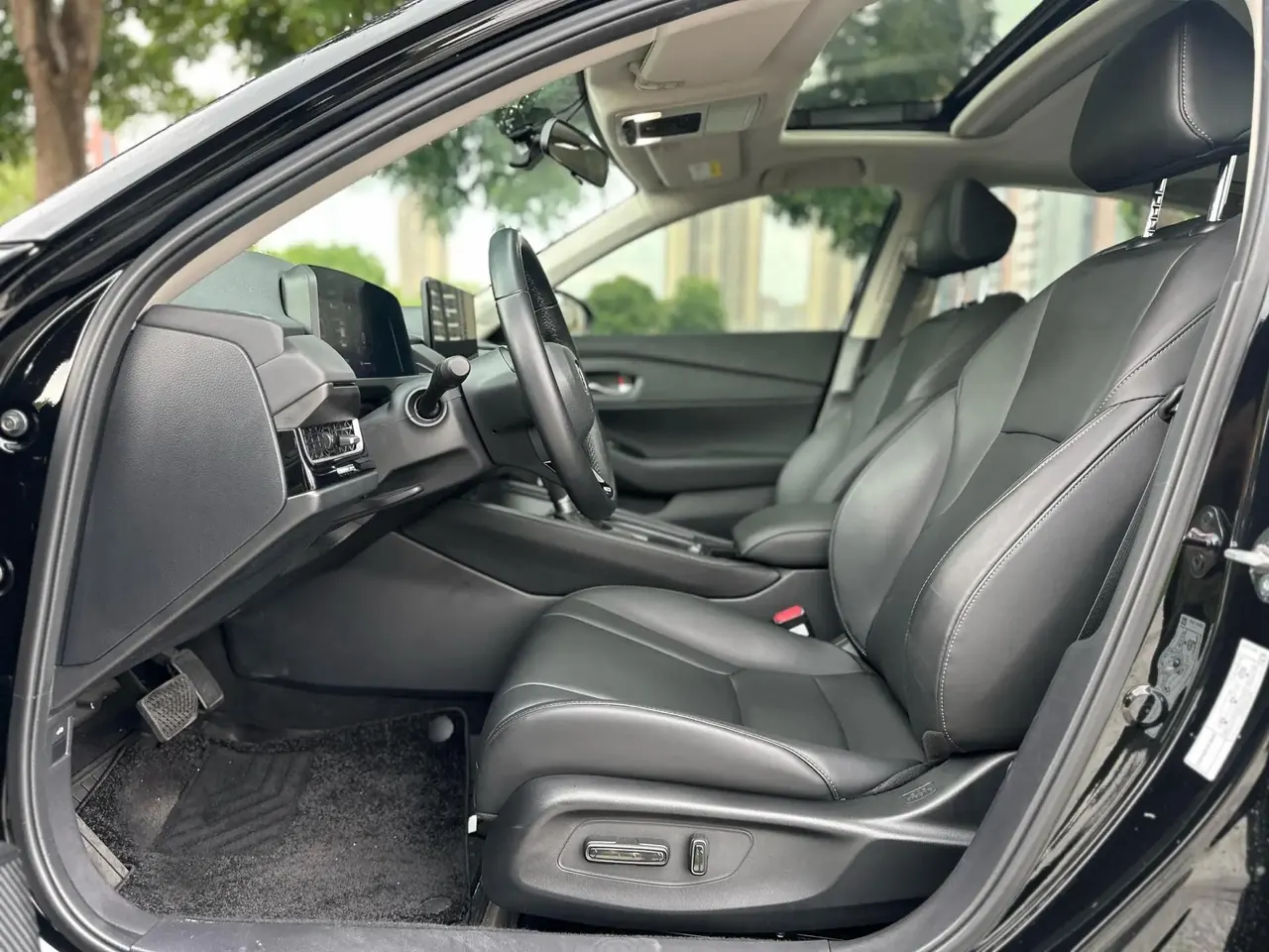 Honda 2023 INSPIRE 1.5T CVT 260TURBO Elegance Edition Automatic 4