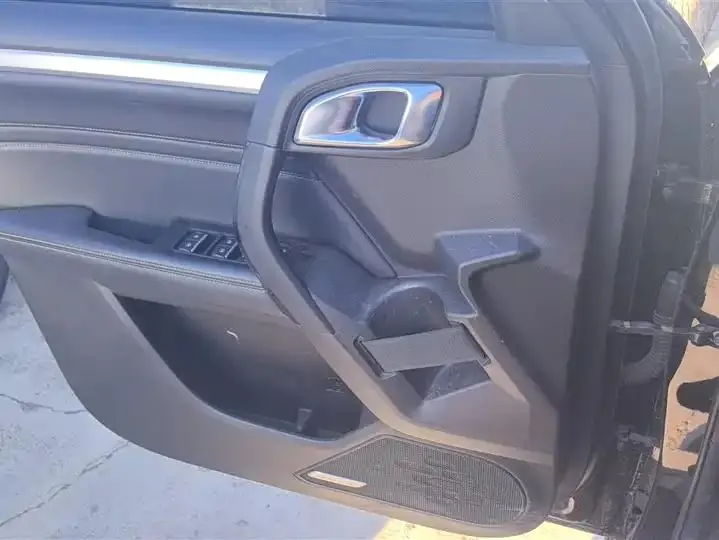 Haval big dog 2021 changed to 1.5T DCT two-wheel drive horse dog version 7