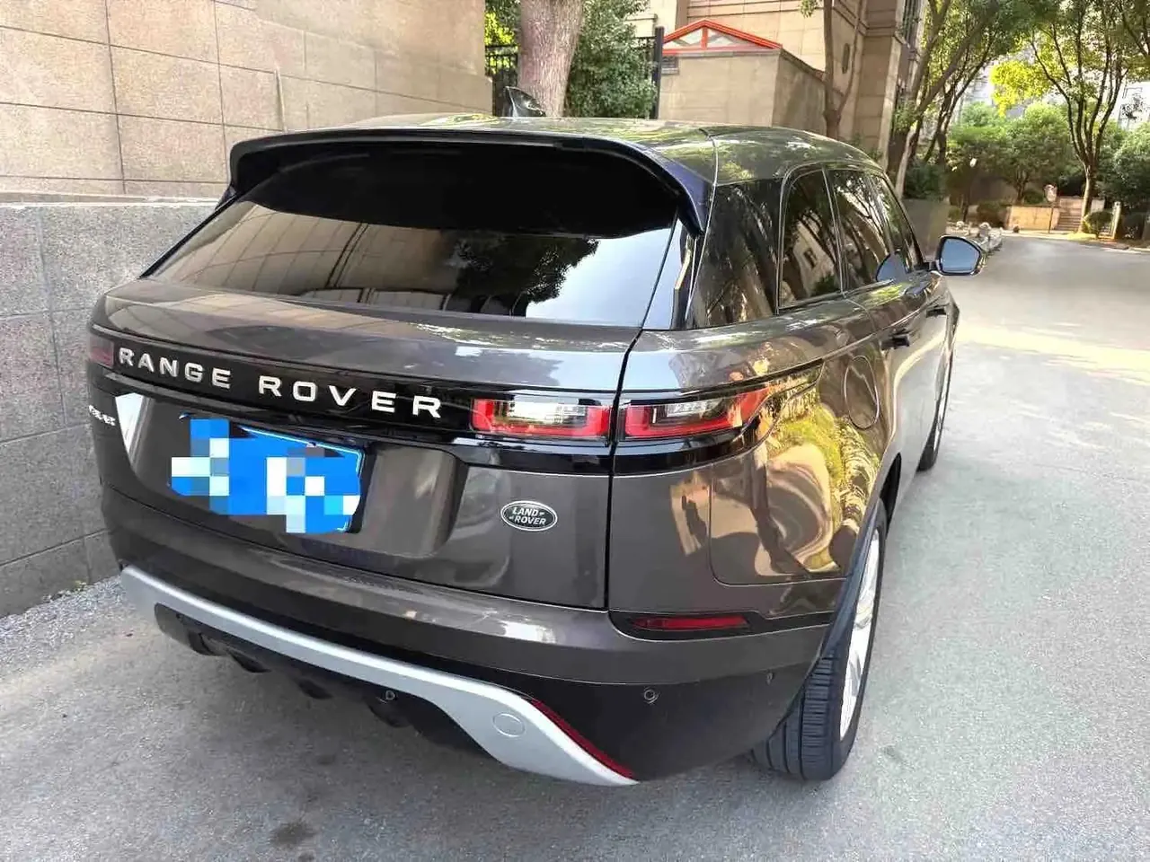 Range Rover Star Vein 2022 250PS Gold Collector's Edition 3