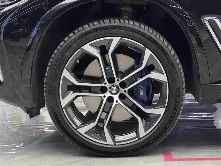 BMW X5 2022 model change xDrive 40Li exclusive m sports suit 4