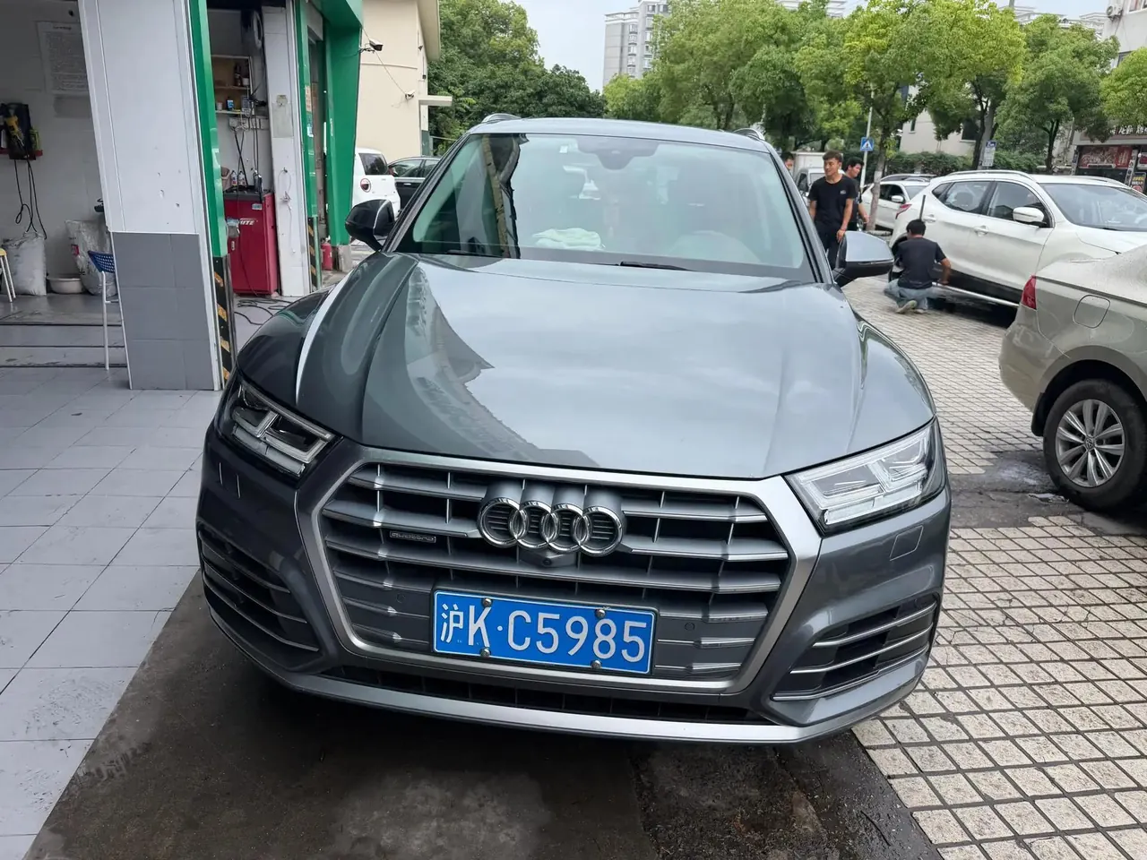 Audi Q5L 2020 45 TFSI enjoy elegant style 2