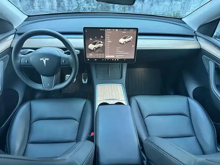 Model Y 2022 rear-wheel drive version 15