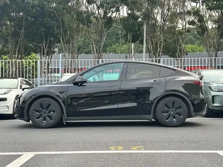 Model Y 2022 rear-wheel drive version 3