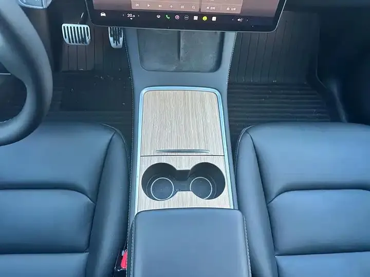 Model Y 2022 rear-wheel drive version 9