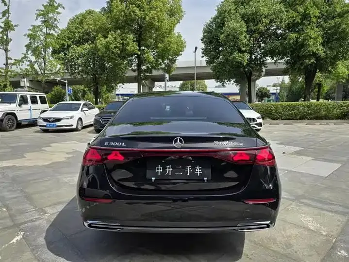 Mercedes Benz E Class 2024 E 300 L Luxury Model 9