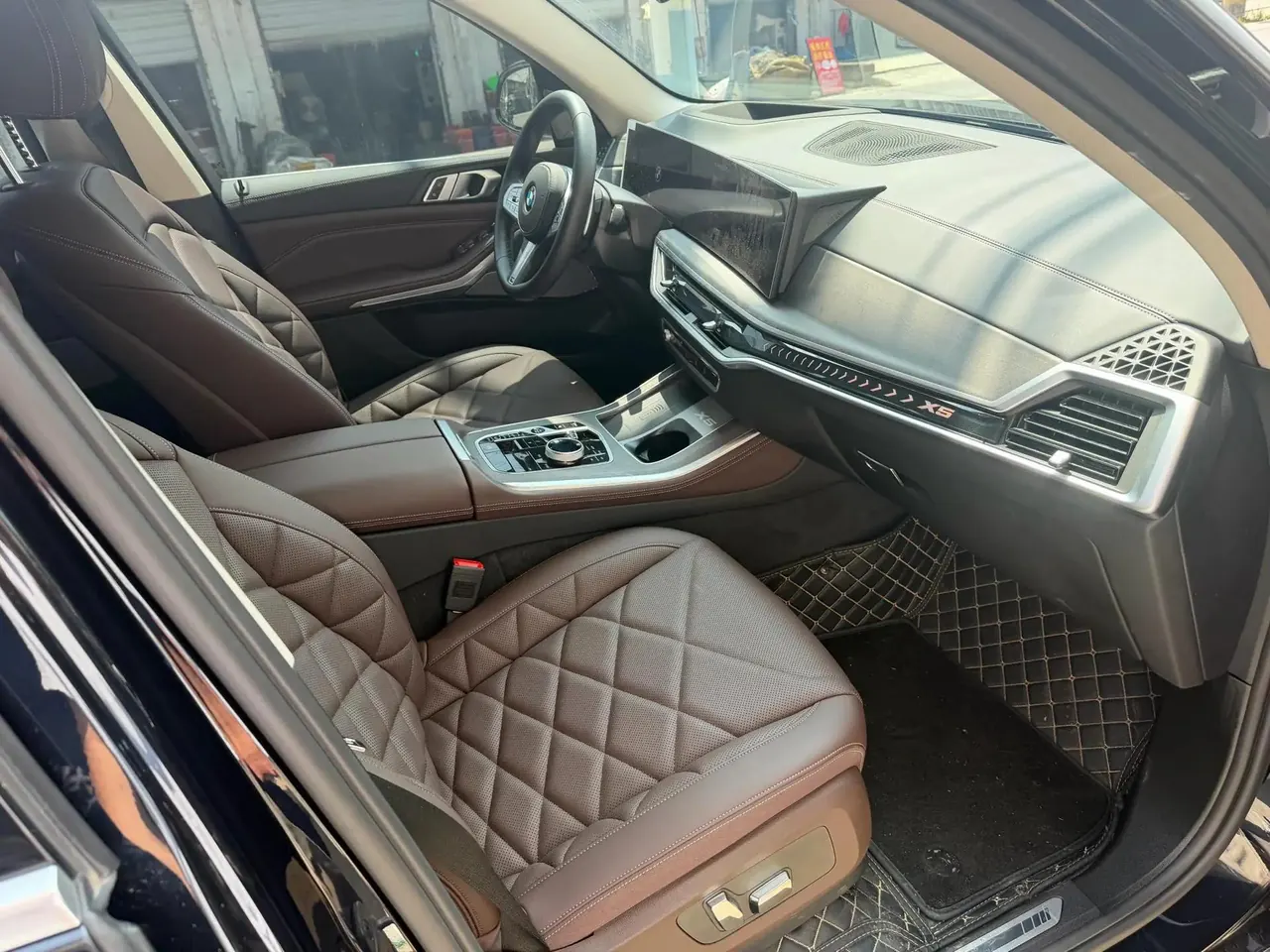 BMW 2025 X5 xDrive30Li 48V 2.0T exclusive m sports obsidian night suit automatic gear 10