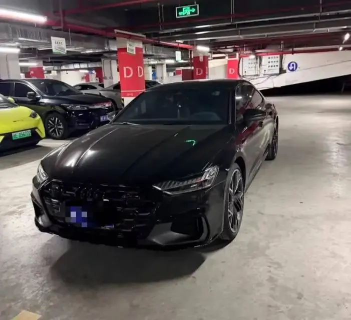 Open image lightbox: Audi 2024 A7L 2.0TFSI 45TFSI Quattro S-line Black Warrior Edition Automatic