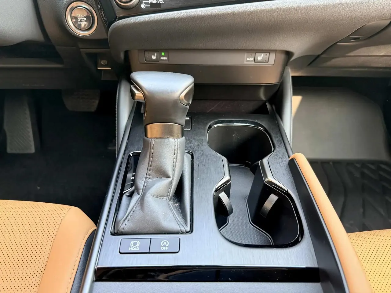 Lexus ES 2022 200 Executive Edition 11