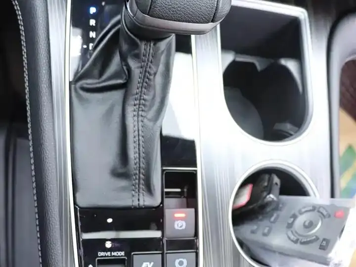 Sana SIENNA 2021 2.5L Hybrid Platinum Edition 10