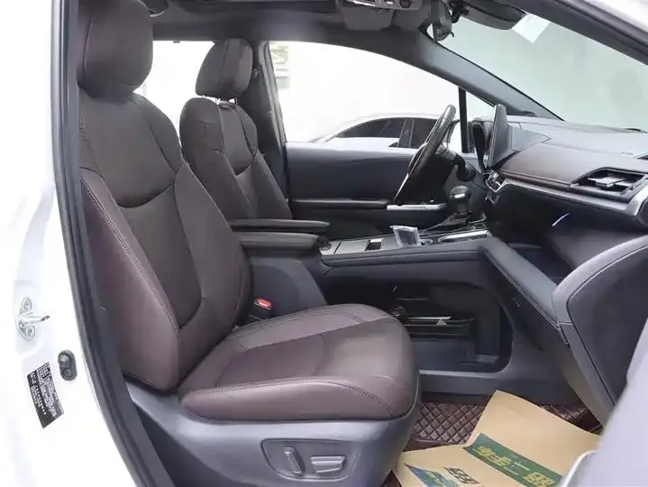 Sana SIENNA 2021 2.5L Hybrid Platinum Edition 17