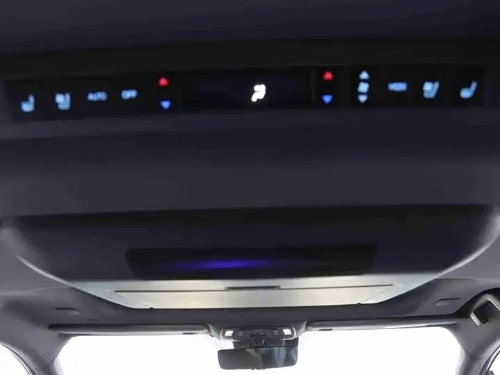 Sana SIENNA 2021 2.5L Hybrid Platinum Edition 23