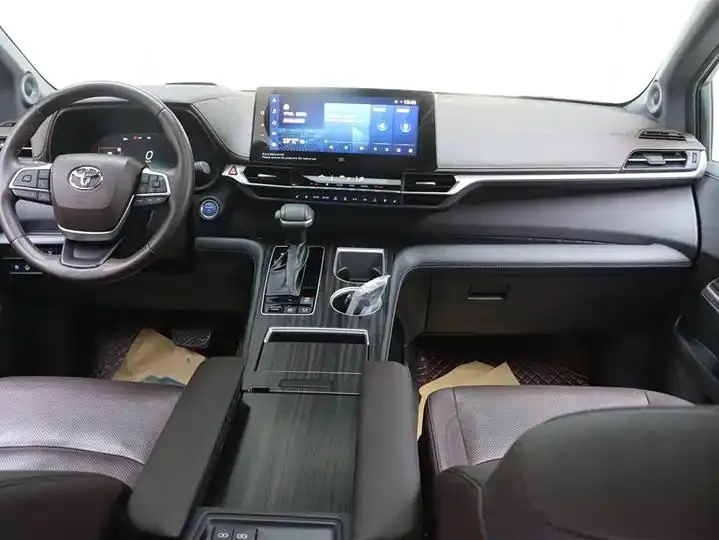 Sana SIENNA 2021 2.5L Hybrid Platinum Edition 29