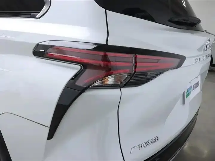 Sana SIENNA 2021 2.5L Hybrid Platinum Edition 37