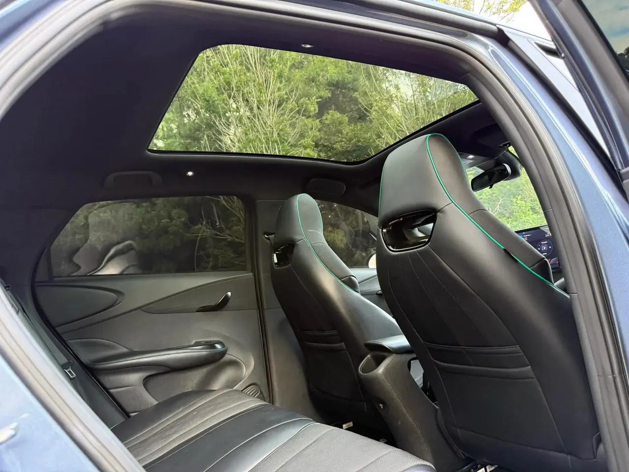 BYD 2023 Dolphin 420km Fashion Edition Automatic 16